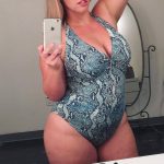 femme ronde 27 ans de Lille cherche un plan sexe